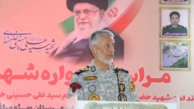 امیر دریادار حبیب الله سیاری: دشمن به دنبال تضعیف تاب‌آوری اجتماعی مردم است