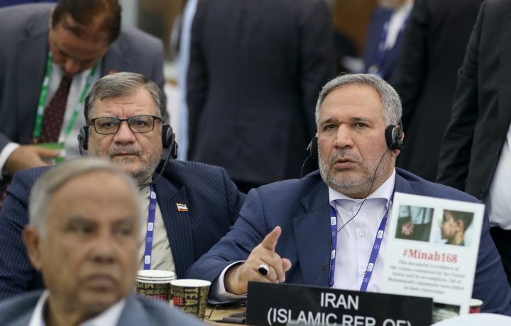 پی بیگانه مشو!